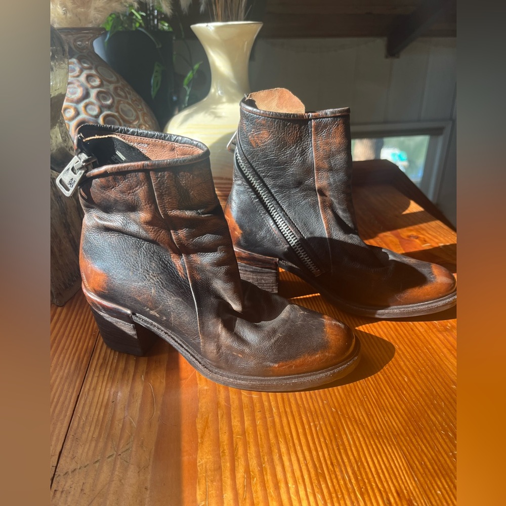 European Size 39 Jase Boots